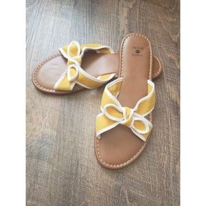 Shade & Shore Yellow Tie Nautical Slide Sandals